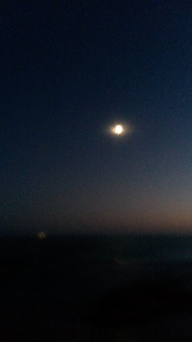 Lune sur lune.jpg