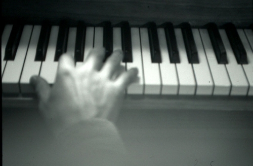 Sara, piano, pianiste, schubert, andantino, D959