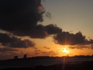 Écoute la mer, écoute la terre