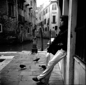 à Venise après Giorgione Édith et les pigeons