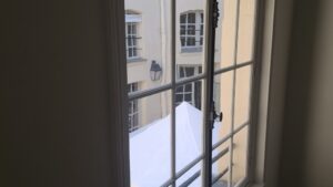Couloirs, cour intérieure, Varenne