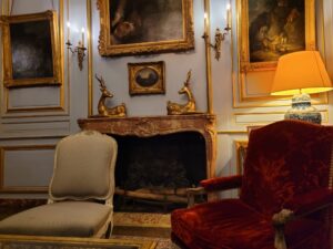 Le soir, tard
