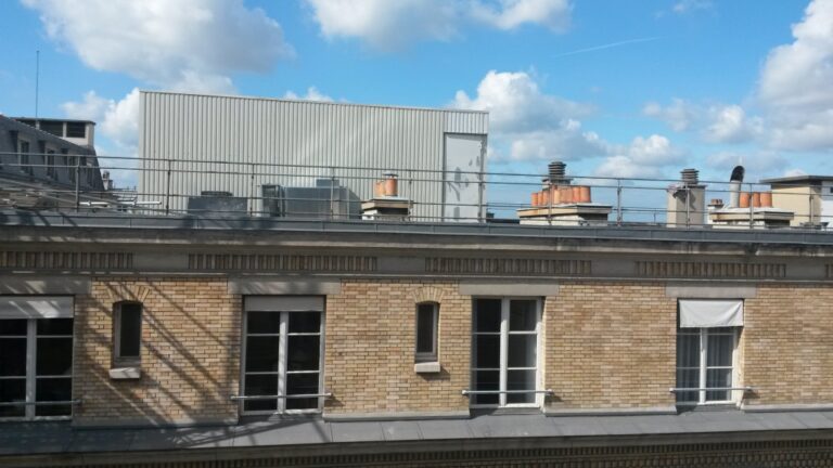 Vue d&rsquo;un bureau sénatorial