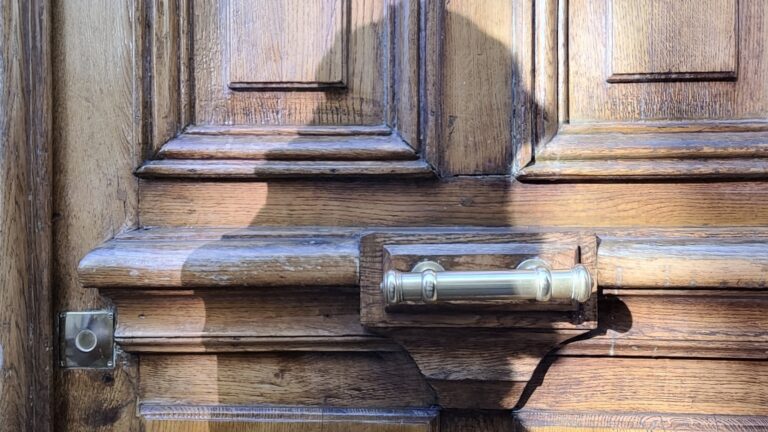 Détail d’une porte