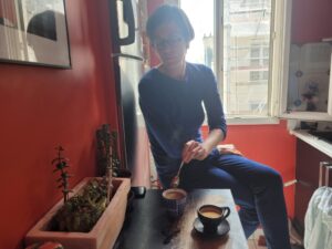 Laurence à l’heure du café