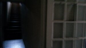 L’escalier vers la chambre