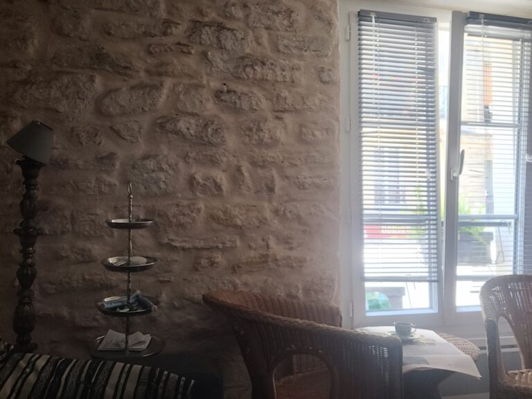 le mur nouveau est déjà vieux
