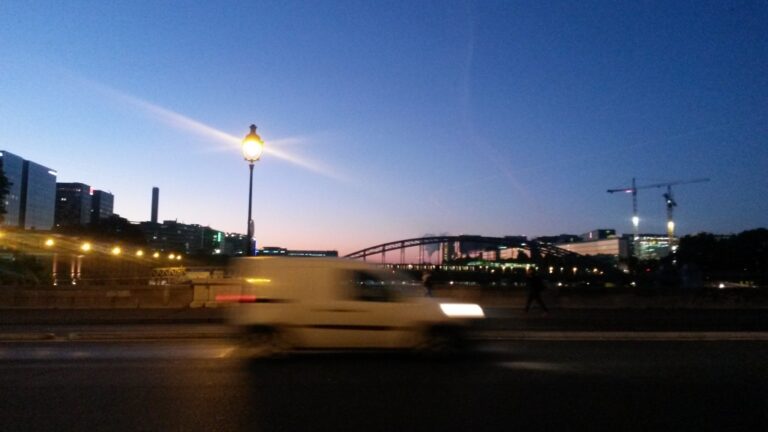 Le crépuscule sans dieux
