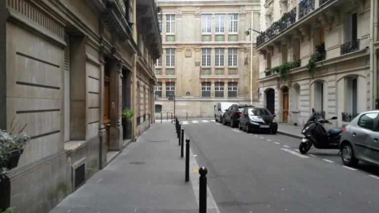 Baron Haussmann qui planez encore