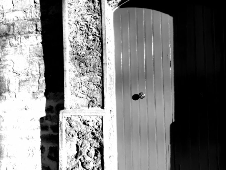 Aux portes du couvent
