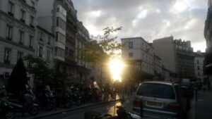 Montmartre après le dîner, avant le théâtre