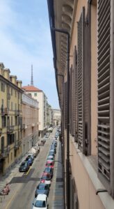 Regarder vers Maria Vittoria