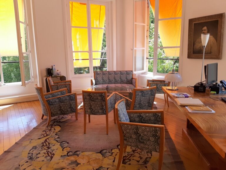 Le beau bureau