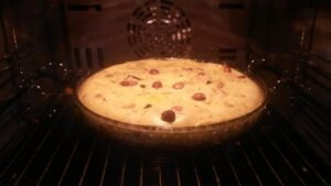Clafoutis au chou-fleur, à la courgette et aux noisettes