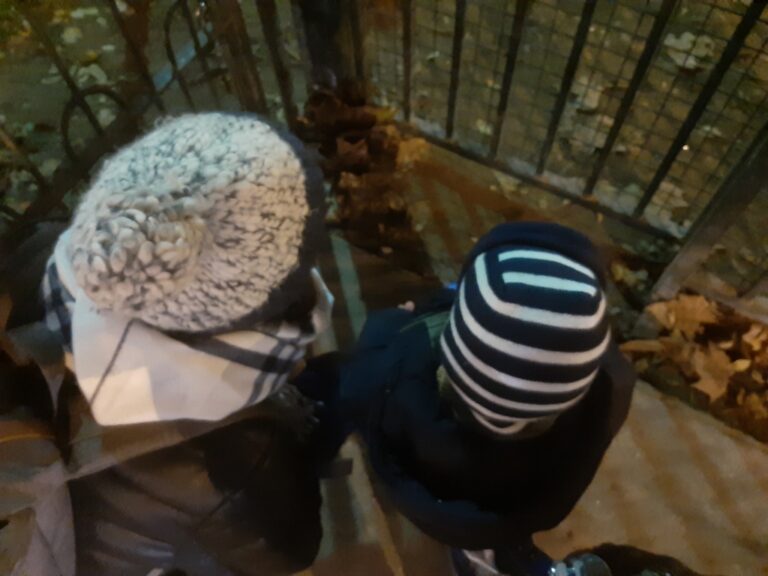 Le bonnet à pompon et le passe-montagne