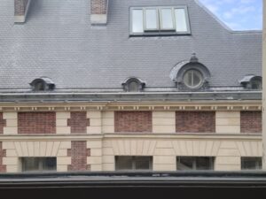 Depuis la fenêtre de l&rsquo;Institut National du Patrimoine