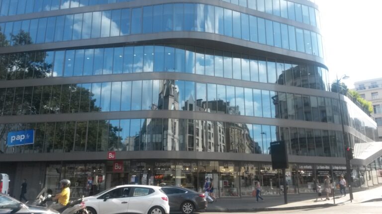 Le Mur Miroir