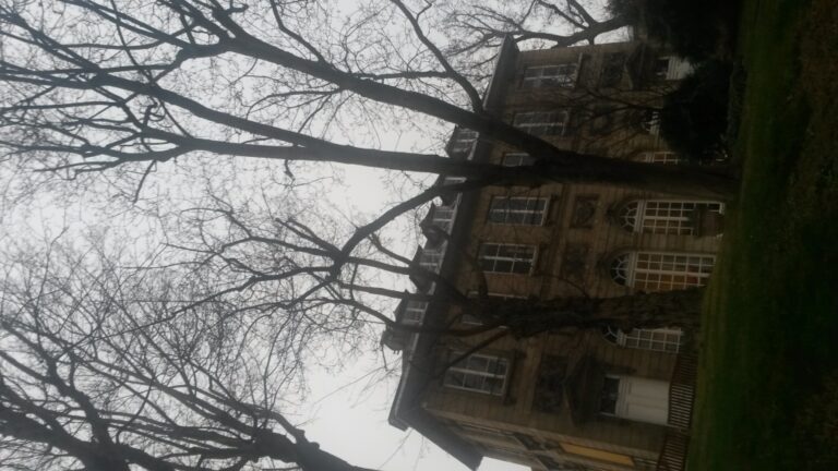 Hôtel renversé