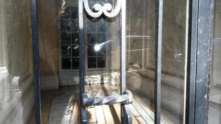 La porte qu’elle m’a montré