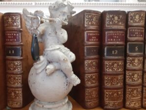 L’angelot aux livres