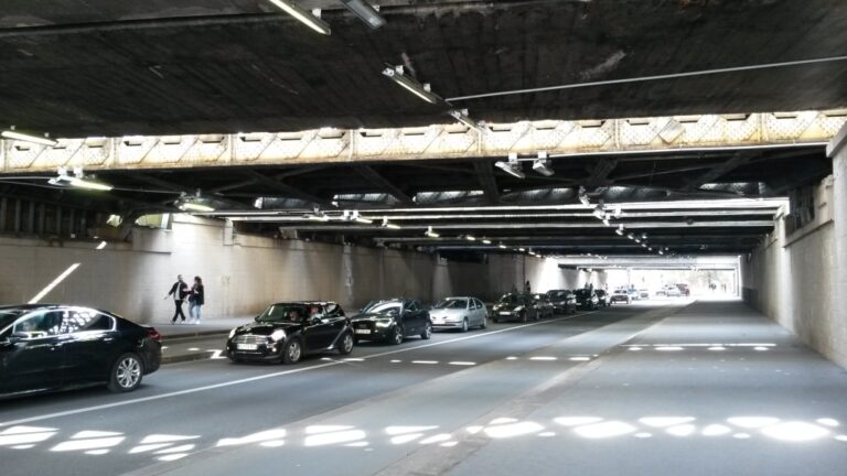 Tunnel