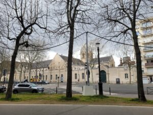 Avenue de l’Obs, dernières tranquillités avant la station