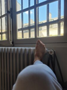 Un pied rue de Varenne