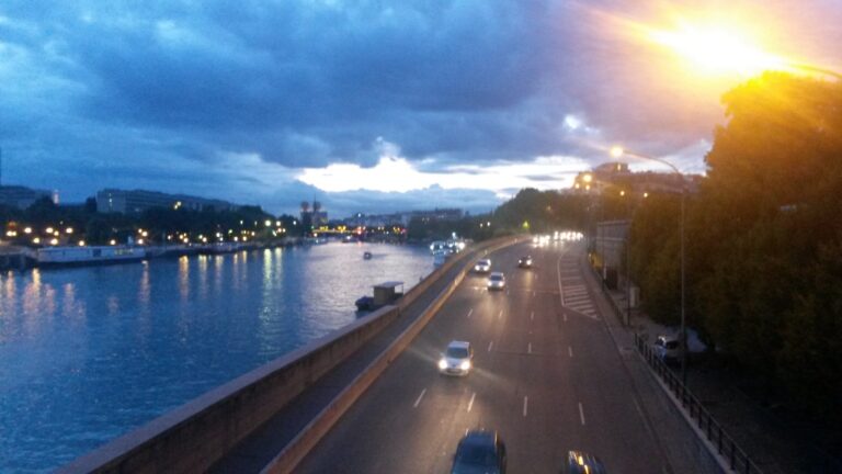 Berge de la Seine