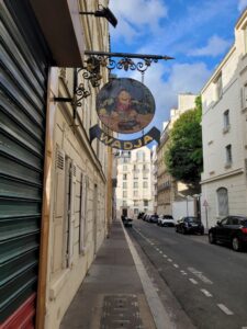 Un soir de juillet dans le sixième arrondissement
