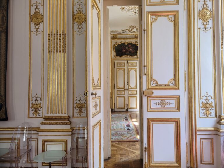 La cage dorée