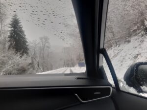 Sans pneus neige